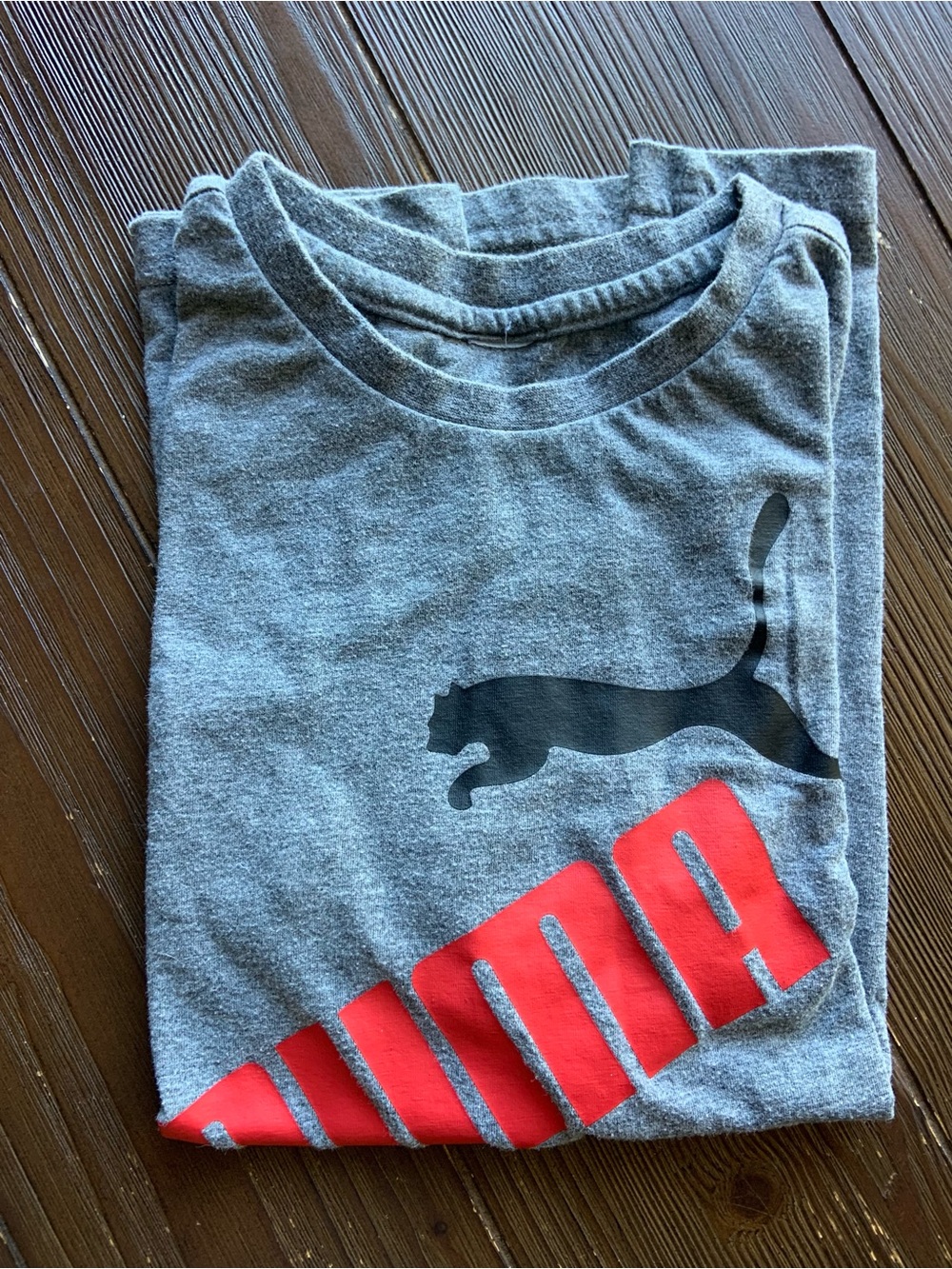 Multiples Gray Short-Sleeve Tee with Black Cat and Red Logo